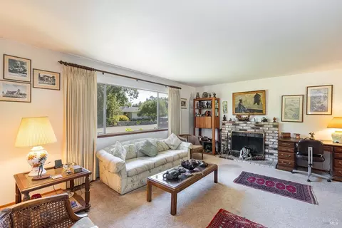 15 Lynn Dr, Napa, CA 94558 photo 4
