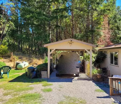 1607 Primrose Dr, Willits, CA 95490 photo 3