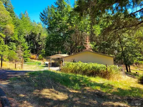 1607 Primrose Dr, Willits, CA 95490 photo 2