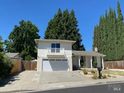 161 Marco Ln, Vacaville, CA 95688