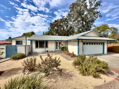 5009 Maiden Ln, Santa Rosa, CA 95409