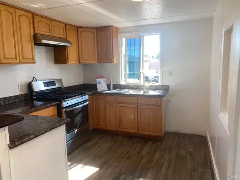 41 Anza Ct, Fairfield, CA 94533 photo 3