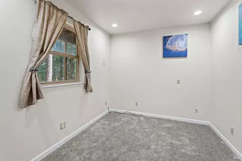 Bedroom - 27101 Bear Ter, Willits, CA 95490 photo 3 of 3