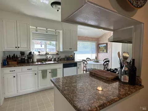 1441 Prentice Dr, Healdsburg, CA 95448 photo 7