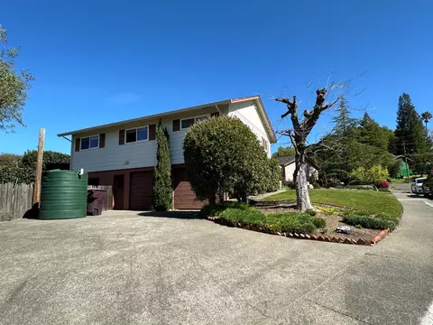1441 Prentice Dr, Healdsburg, CA 95448 photo 4