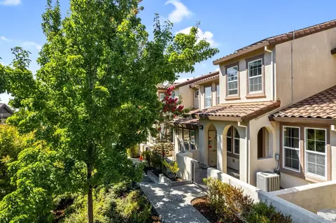 2342 Brookwood Ave, Santa Rosa, CA 95404