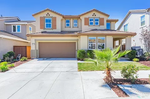 1521 Gulf Dr, Fairfield, CA 94533