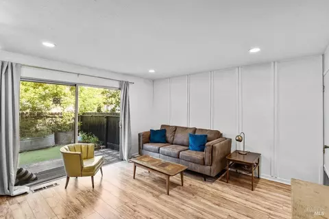 35 Front St #C, Healdsburg, CA 95448 photo 9