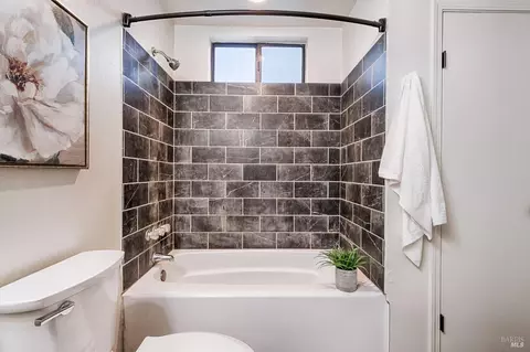 Bath - 6802 Grove St, Cotati, CA 94931 photo 8 of 10