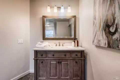 Bath - 6802 Grove St, Cotati, CA 94931 photo 5 of 10