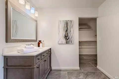 Bath - 6802 Grove St, Cotati, CA 94931 photo 4 of 10