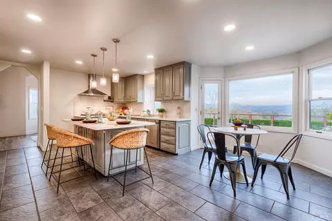 Kitchen - 6802 Grove St, Cotati, CA 94931 photo 7 of 11