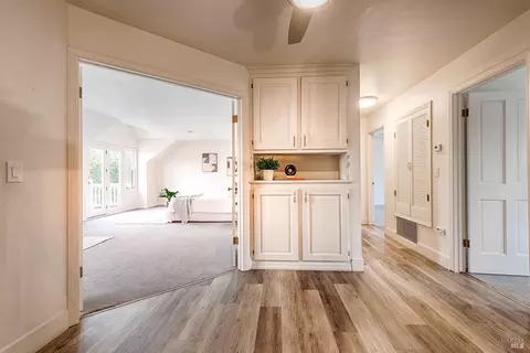 Entry Way - 6802 Grove St, Cotati, CA 94931 photo 3 of 7