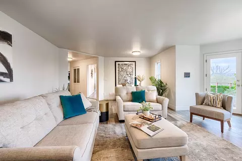 Living - 6802 Grove St, Cotati, CA 94931 photo 8 of 11