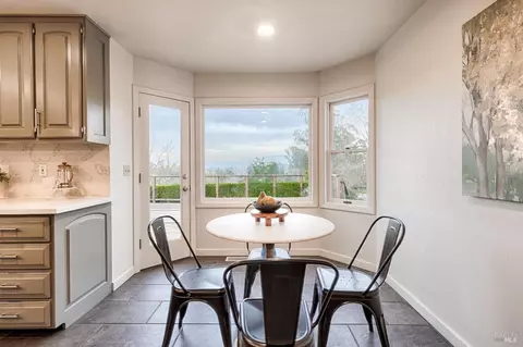 Dining - 6802 Grove St, Cotati, CA 94931 photo 6 of 7