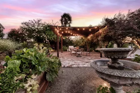 Exterior - 6802 Grove St, Cotati, CA 94931 photo 13 of 18