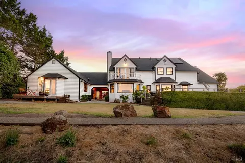 Exterior - 6802 Grove St, Cotati, CA 94931 photo 11 of 18