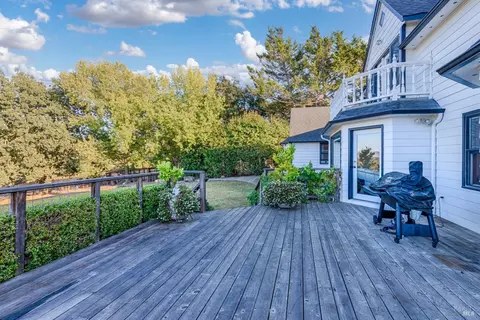 Exterior - 6802 Grove St, Cotati, CA 94931 photo 5 of 18