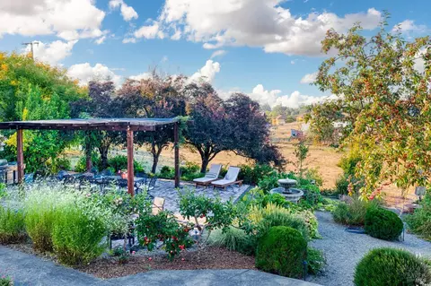 Exterior - 6802 Grove St, Cotati, CA 94931 photo 9 of 18