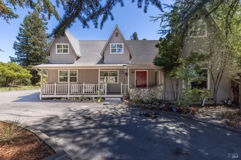 1162 Duer Rd, Sebastopol, CA 95472