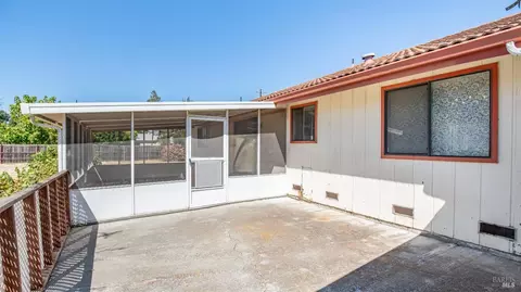 Exterior - 4433 Walters Rd, Fairfield, CA 94533 photo 13 of 25