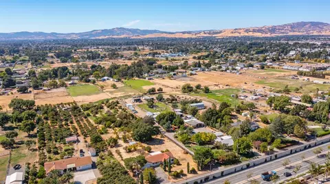 View/Area - 4433 Walters Rd, Fairfield, CA 94533 photo 5 of 19