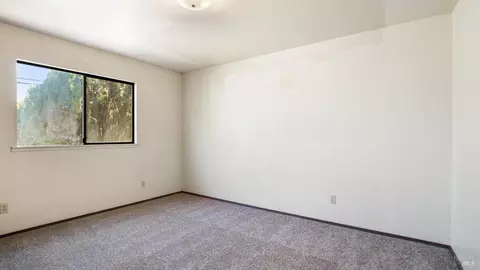 Bedroom - 4433 Walters Rd, Fairfield, CA 94533 photo 4 of 7