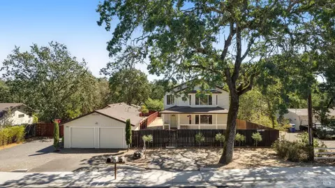 9246-9248 Starr Rd, Windsor, CA 95492