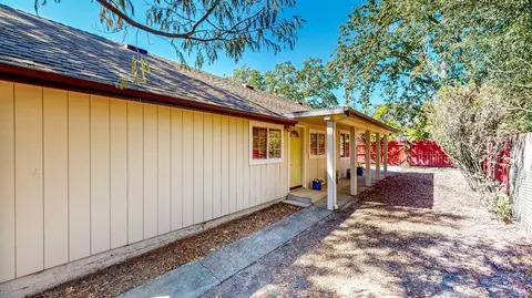 Exterior - 9246-9248 Starr Rd, Windsor, CA 95492 photo 15 of 24