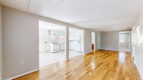 Living - 9246-9248 Starr Rd, Windsor, CA 95492 photo 5 of 5