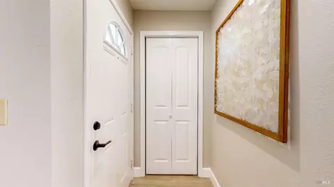 Entry Way - 9246-9248 Starr Rd, Windsor, CA 95492 photo 1 of 1