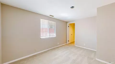 Bedroom - 9246-9248 Starr Rd, Windsor, CA 95492 photo 13 of 17