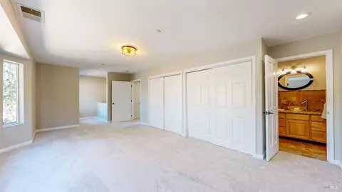 Bedroom - 9246-9248 Starr Rd, Windsor, CA 95492 photo 4 of 17
