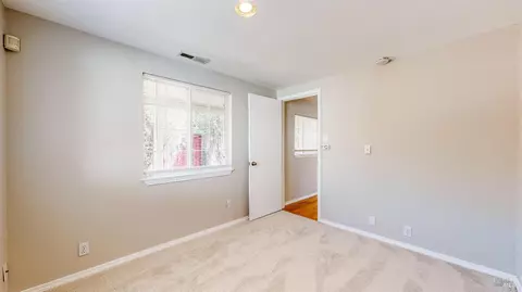 Bedroom - 9246-9248 Starr Rd, Windsor, CA 95492 photo 14 of 17