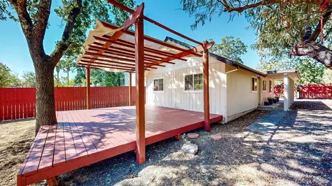 Exterior - 9246-9248 Starr Rd, Windsor, CA 95492 photo 16 of 24
