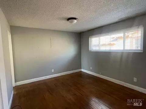 140 Wendy St, Vallejo, CA 94589 photo 5