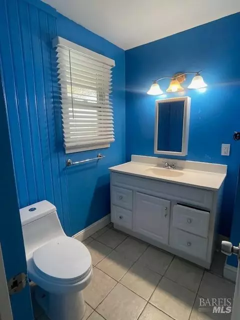 140 Wendy St, Vallejo, CA 94589 photo 8