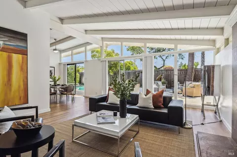 1004 Las Pavadas Ave, San Rafael, CA 94903