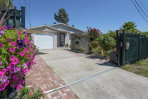 510 3rd St, Vallejo, CA 94590 photo 2