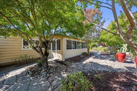 38 Mazatlan Dr, Sonoma, CA 95476