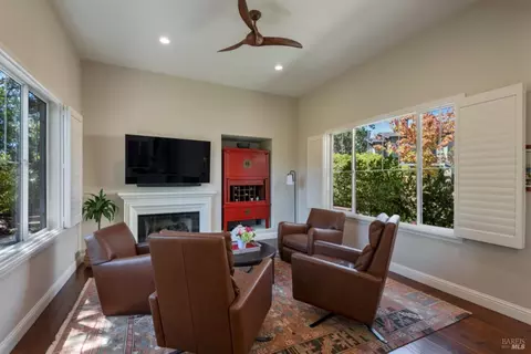70 Augusta Cir, Petaluma, CA 94952 photo 14