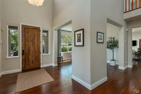 70 Augusta Cir, Petaluma, CA 94952 photo 5