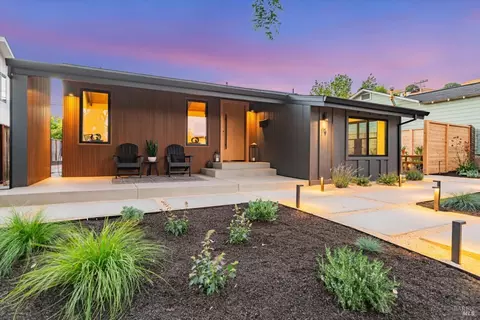 19 Sirard Ln, San Rafael, CA 94901