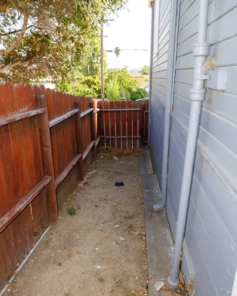 820 Winchester St, Vallejo, CA 94590 photo 25