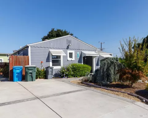 820 Winchester St, Vallejo, CA 94590 photo 2