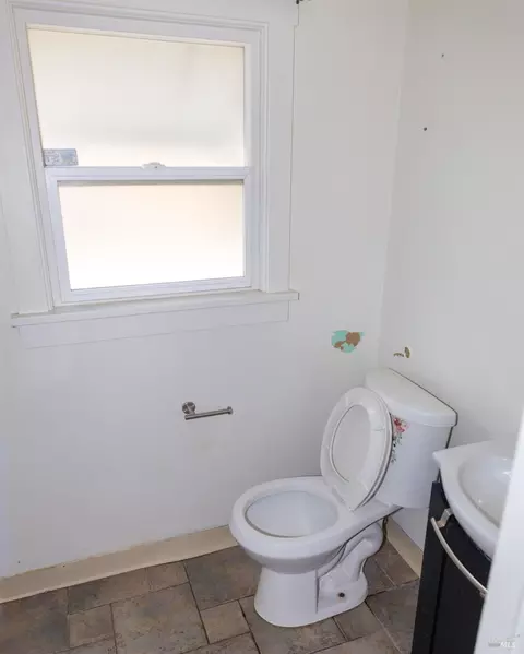 820 Winchester St, Vallejo, CA 94590 photo 14