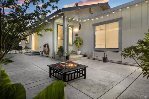 8721 Gravenstein Way, Cotati, CA 94931 photo 4