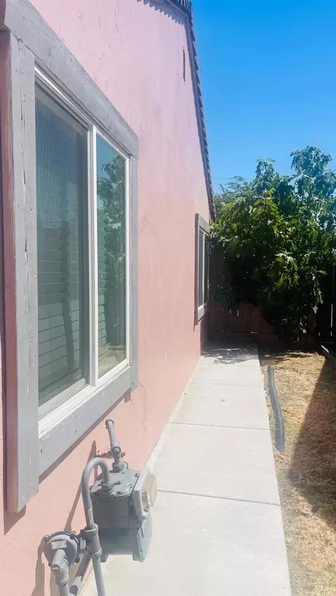 1230 Wilson St, Fairfield, CA 94533 photo 28