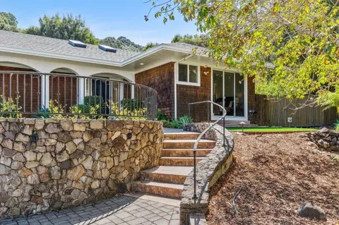 Exterior - 2 Old Landing Rd, Tiburon, CA 94920 photo 4 of 31