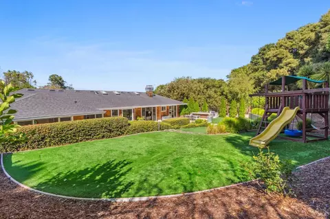 Exterior - 2 Old Landing Rd, Tiburon, CA 94920 photo 24 of 31